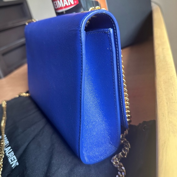Blue Medium YSL Saint Laurent Kate Bag. In Excellent condition. - Picture 11 of 13